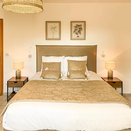 Villa Saint Louis *