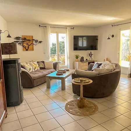 Villa Saint Louis *